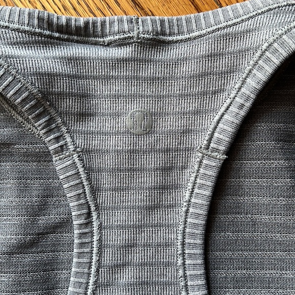 LULULEMON athletica top, size S - Picture 8 of 8